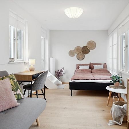 Central 3-Bedroom Apartment With Huge Terrace, Including Queen Size Beds Aalborg Exterior foto