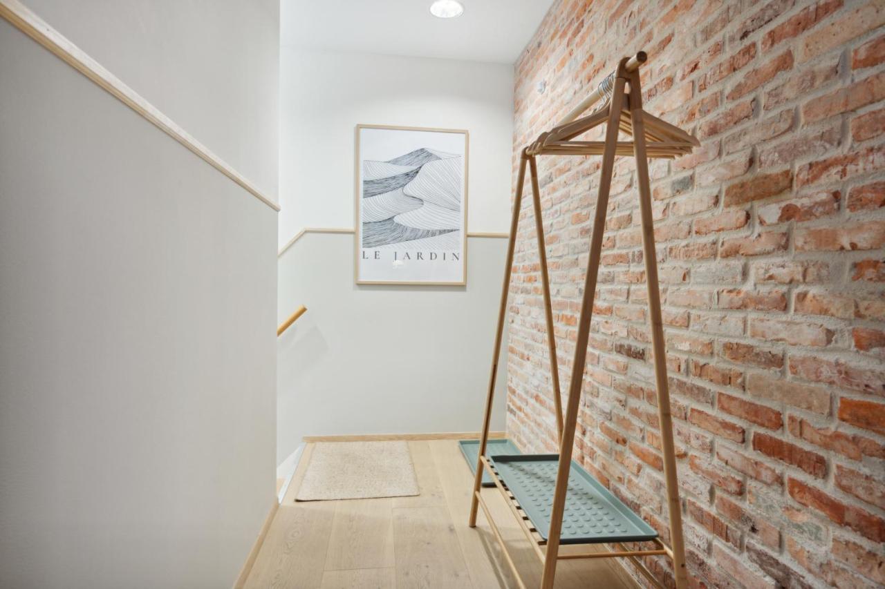 Central 3-Bedroom Apartment With Huge Terrace, Including Queen Size Beds Aalborg Exterior foto